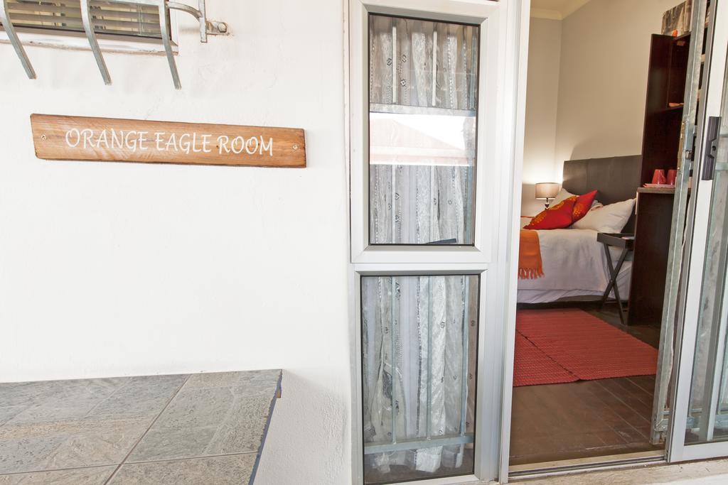 Eaglesnest Bed & Breakfast Kuils River Екстериор снимка