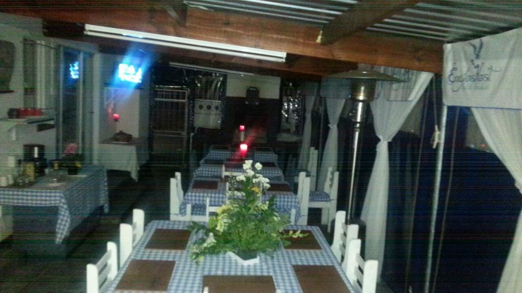 Eaglesnest Bed & Breakfast Kuils River Екстериор снимка