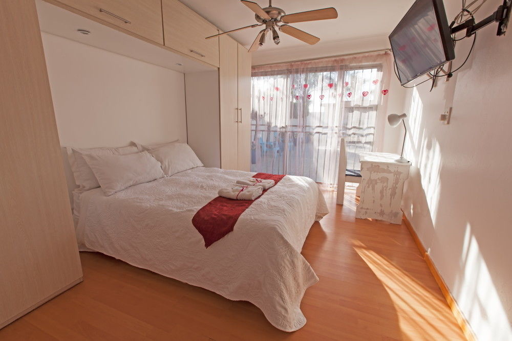 Eaglesnest Bed & Breakfast Kuils River Екстериор снимка
